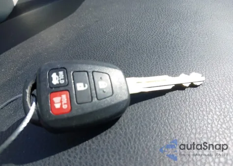 2016 Toyota Corolla S Plus из США, поврежденный, VIN 2T1BURHE2GC588341